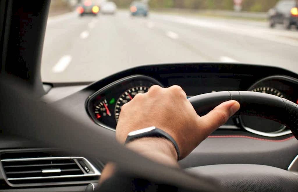 Неисправность колес влияет на качество и безопасность движения. Неисправность колес влияет на качество и безопасность движения.